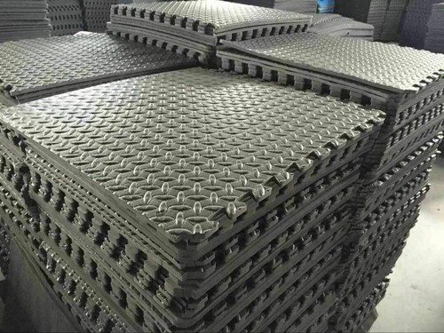 Black interlocking mat - black,